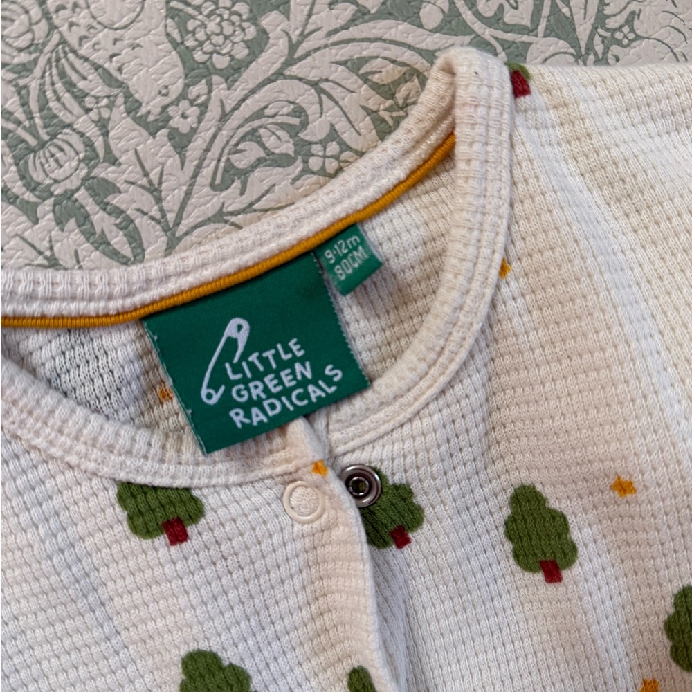 Little Green Radicals 🇬🇧🌲Organic Cotton Thermal Footed Sleeper 9-12 mo NWOT - Picture 3 of 3